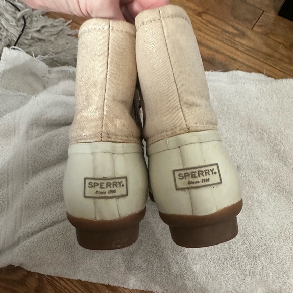 Sperry women’s saltwater duck booties - Picture 7 of 8